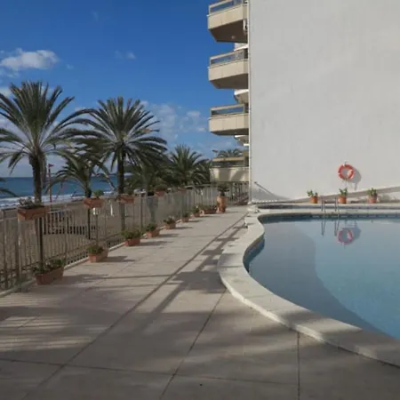 Mikel, Oceanfront Calafell